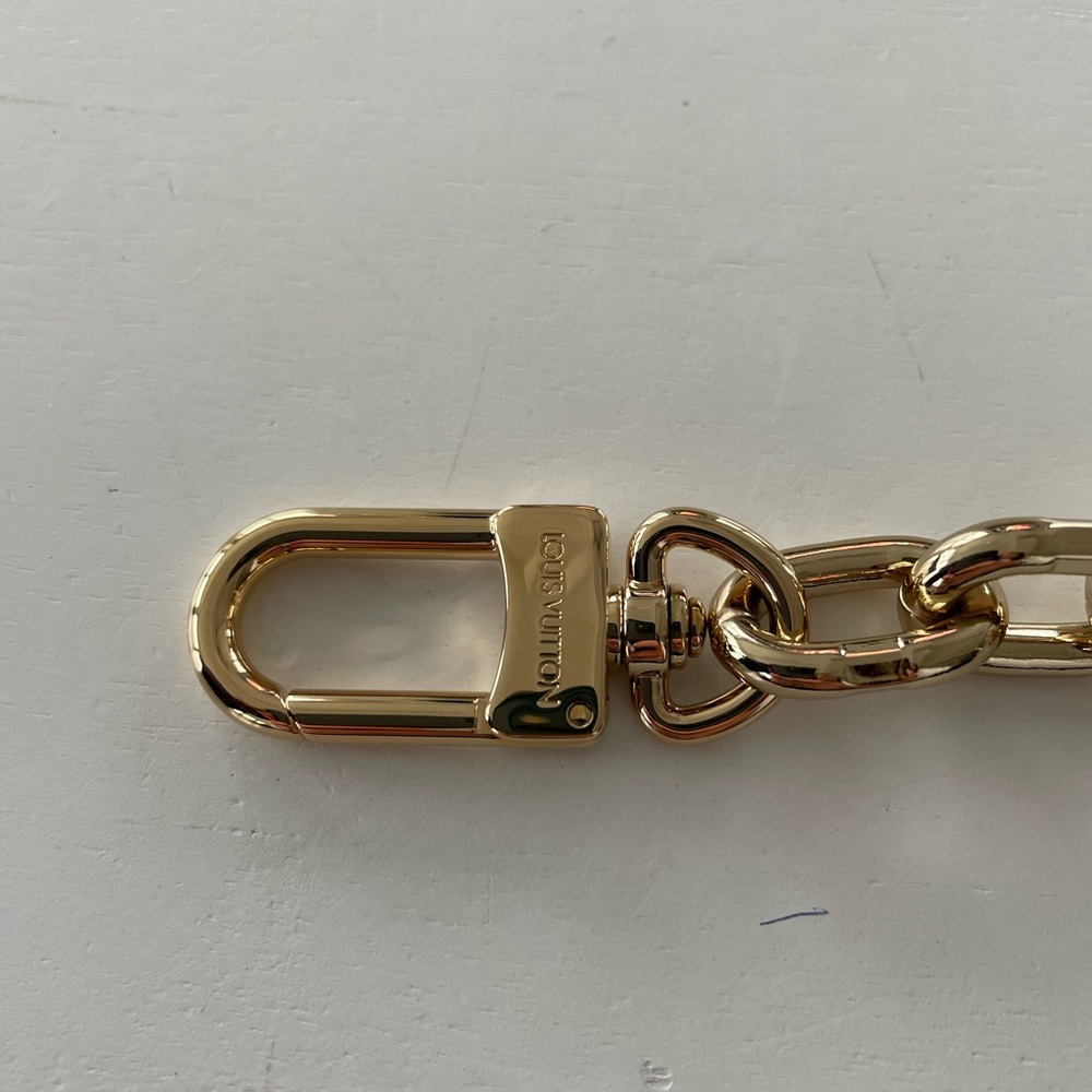 Louis Vuitton Gold Chain from Pochette Métis East West